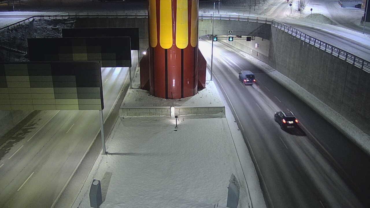 Weather Camera Image Road 12 Tampere, Rantatunneli boom west, Tampere, Pirkanmaa