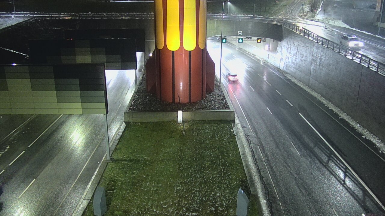 Weather Camera Image Väg 12 Tammerfors, Rantatunneli bom väst, Tampere, Pirkanmaa