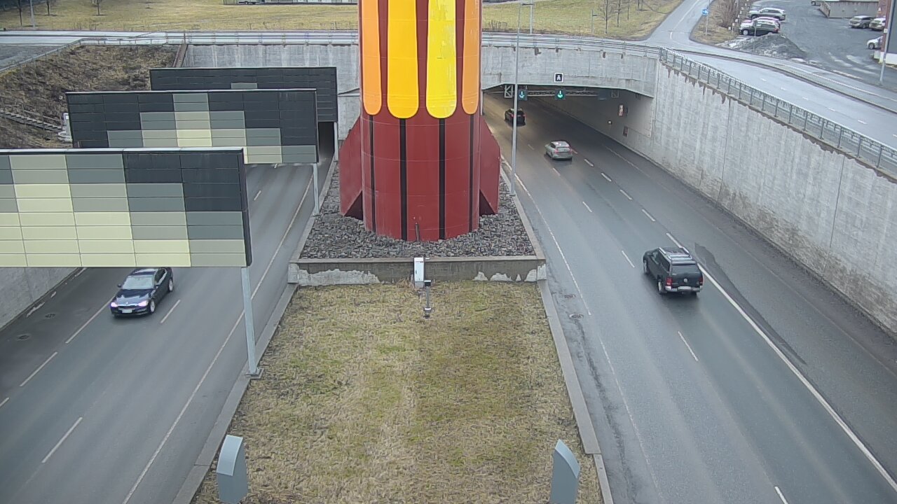 Weather Camera Image Road 12 Tampere, Rantatunneli boom west, Tampere, Pirkanmaa