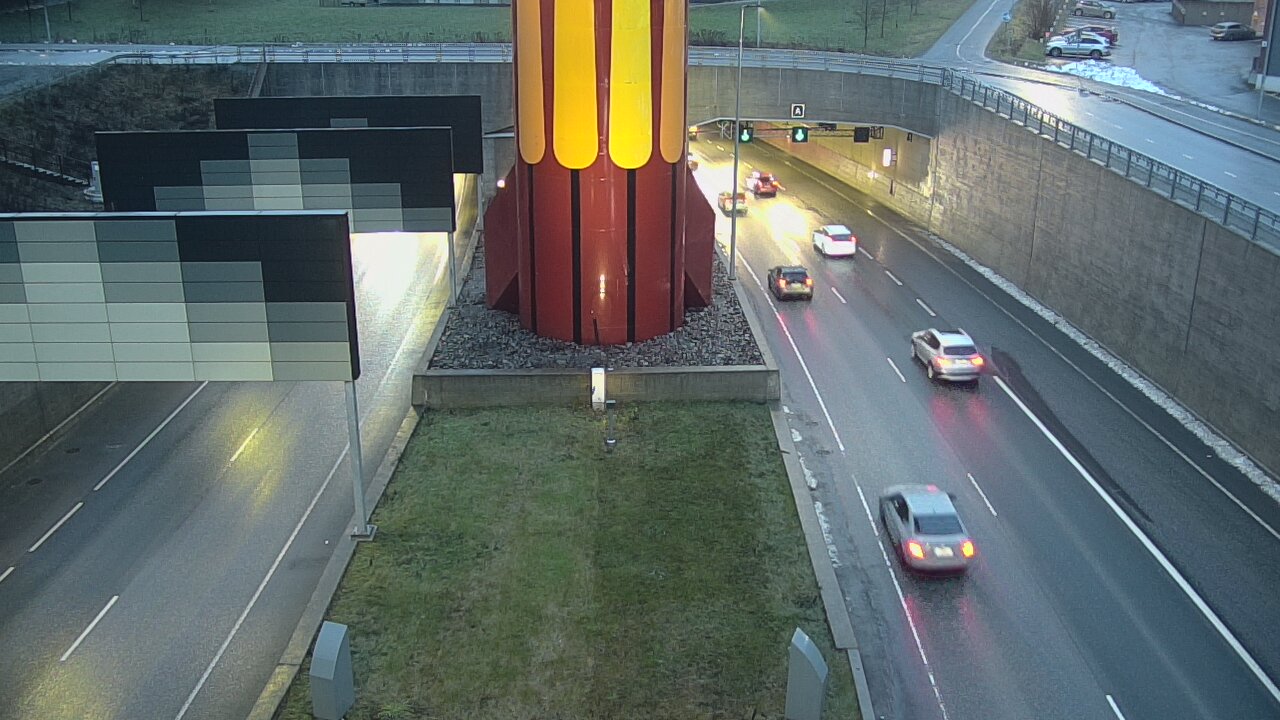 Weather Camera Image Väg 12 Tammerfors, Rantatunneli bom väst, Tampere, Pirkanmaa