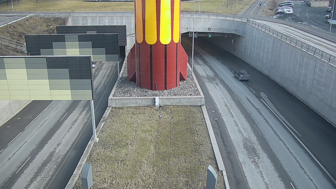 Weather Camera Image Road 12 Tampere, Rantatunneli boom west, Tampere, Pirkanmaa