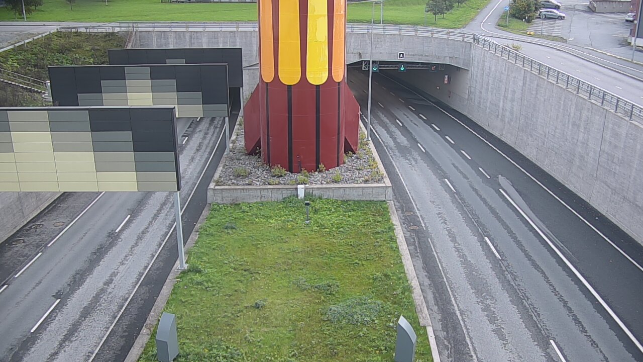 Weather Camera Image Väg 12 Tammerfors, Rantatunneli bom väst, Tampere, Pirkanmaa