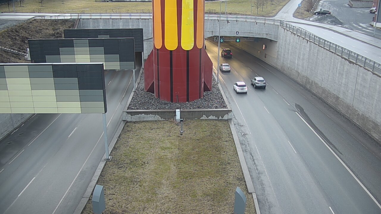 Weather Camera Image Road 12 Tampere, Rantatunneli boom west, Tampere, Pirkanmaa