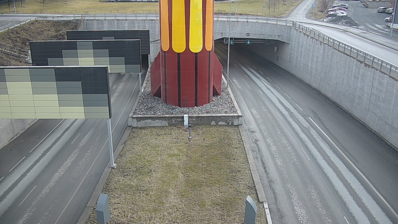 Weather Camera Image Road 12 Tampere, Rantatunneli boom west, Tampere, Pirkanmaa