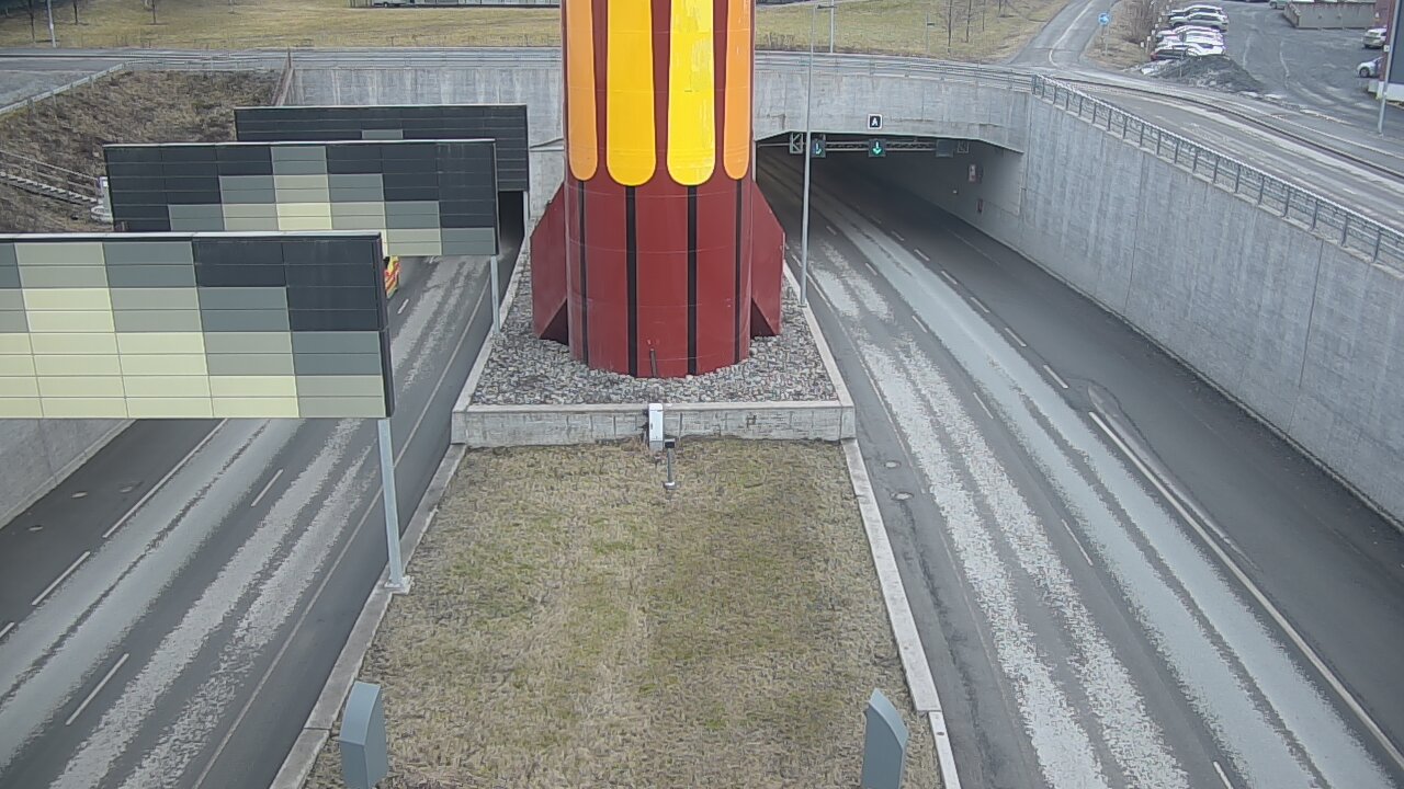 Weather Camera Image Road 12 Tampere, Rantatunneli boom west, Tampere, Pirkanmaa