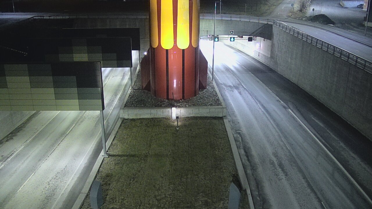 Weather Camera Image Road 12 Tampere, Rantatunneli boom west, Tampere, Pirkanmaa