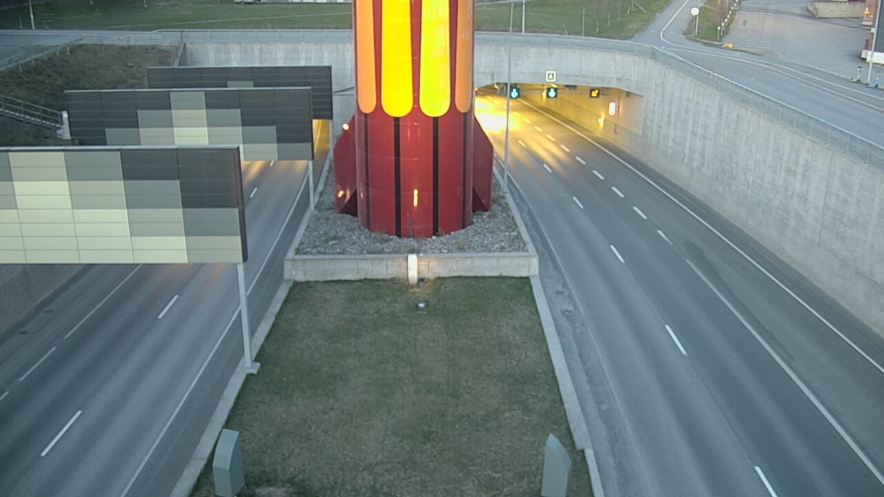 Weather Camera Image Road 12 Tampere, Rantatunneli boom west, Tampere, Pirkanmaa