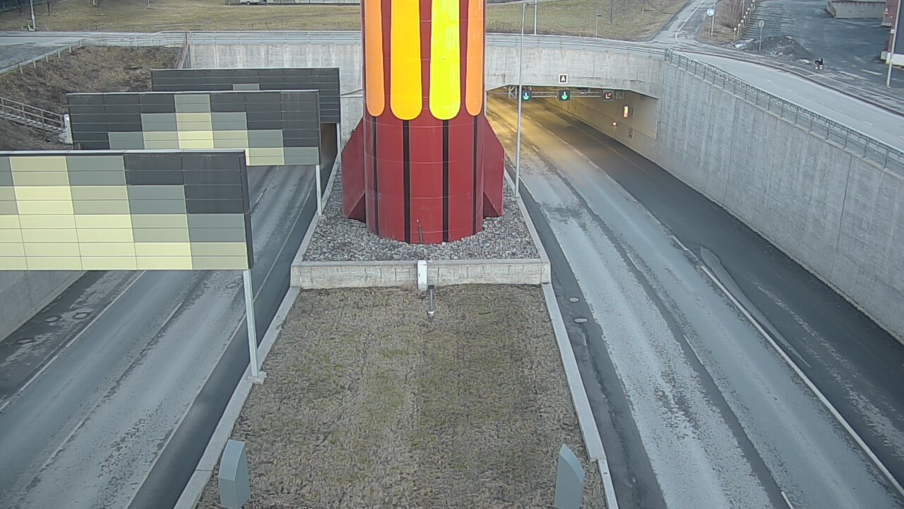 Weather Camera Image Road 12 Tampere, Rantatunneli boom west, Tampere, Pirkanmaa