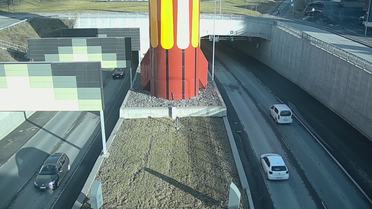 Weather Camera Image Road 12 Tampere, Rantatunneli boom west, Tampere, Pirkanmaa