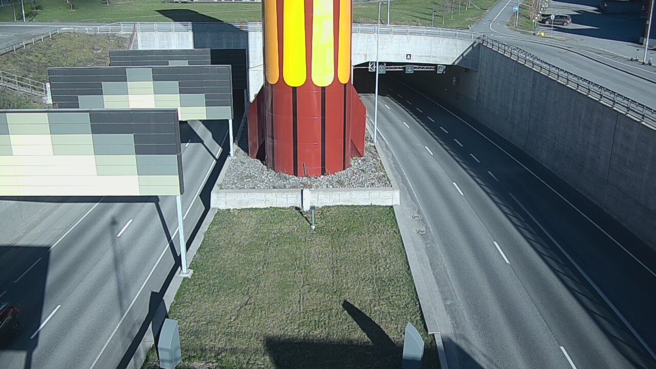 Weather Camera Image Road 12 Tampere, Rantatunneli boom west, Tampere, Pirkanmaa