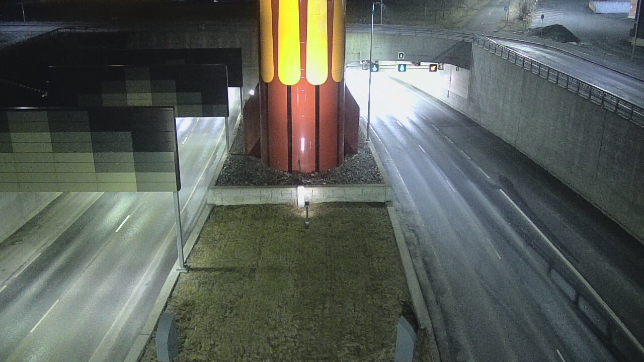 Weather Camera Image Road 12 Tampere, Rantatunneli boom west, Tampere, Pirkanmaa