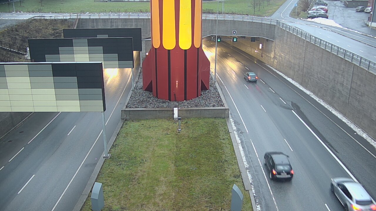 Weather Camera Image Väg 12 Tammerfors, Rantatunneli bom väst, Tampere, Pirkanmaa