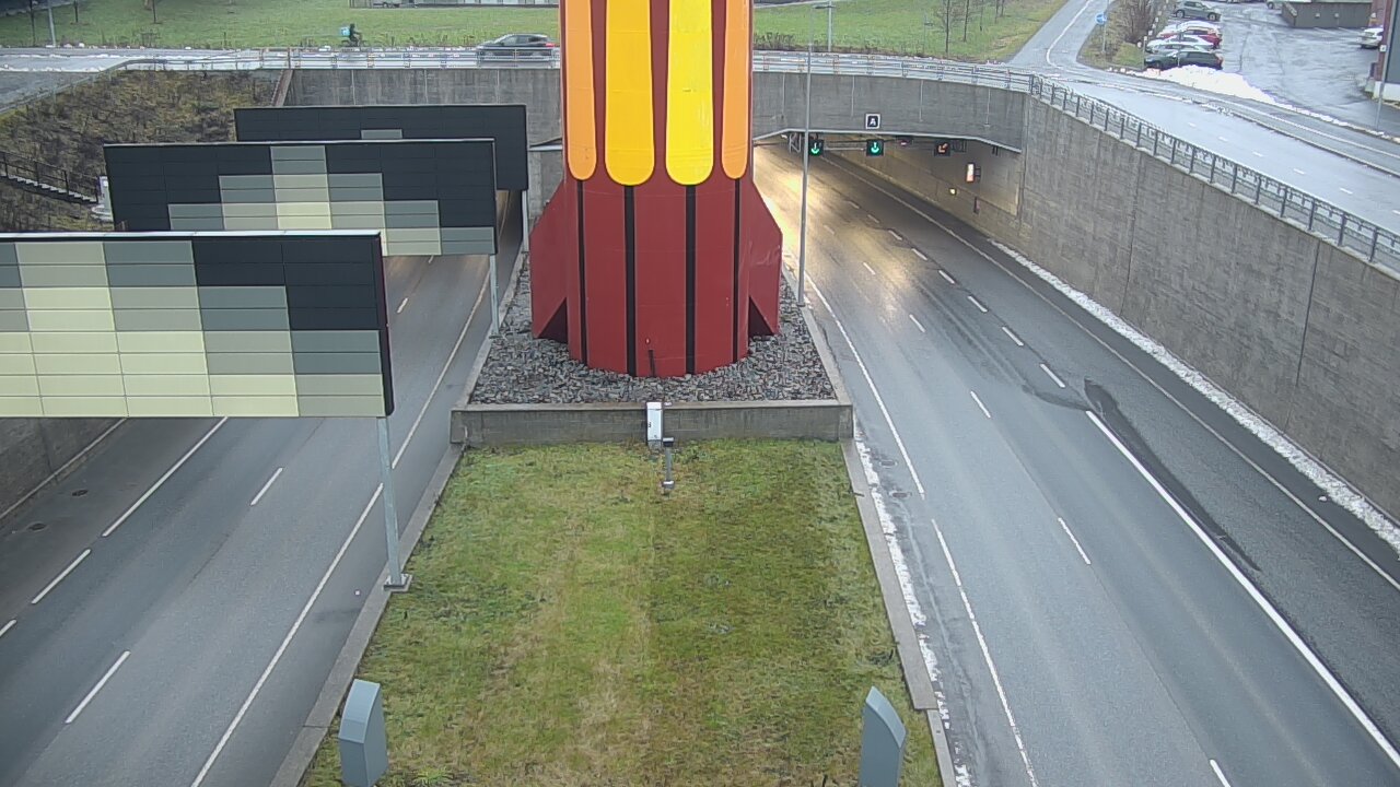 Weather Camera Image Väg 12 Tammerfors, Rantatunneli bom väst, Tampere, Pirkanmaa