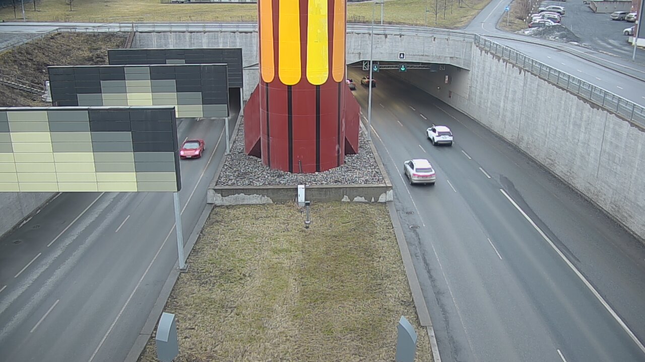 Weather Camera Image Road 12 Tampere, Rantatunneli boom west, Tampere, Pirkanmaa