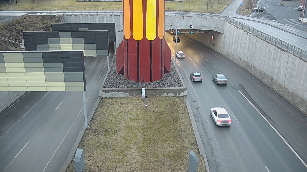Weather Camera Image Road 12 Tampere, Rantatunneli boom west, Tampere, Pirkanmaa
