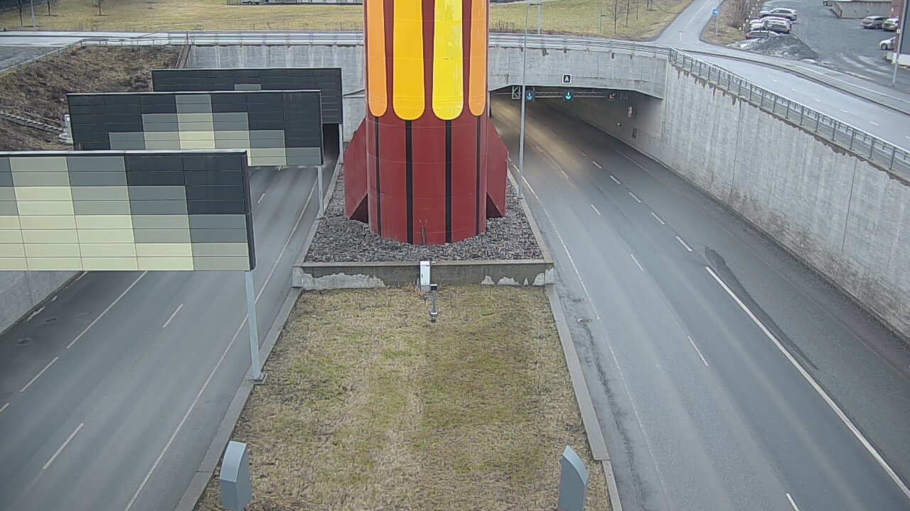 Weather Camera Image Road 12 Tampere, Rantatunneli boom west, Tampere, Pirkanmaa