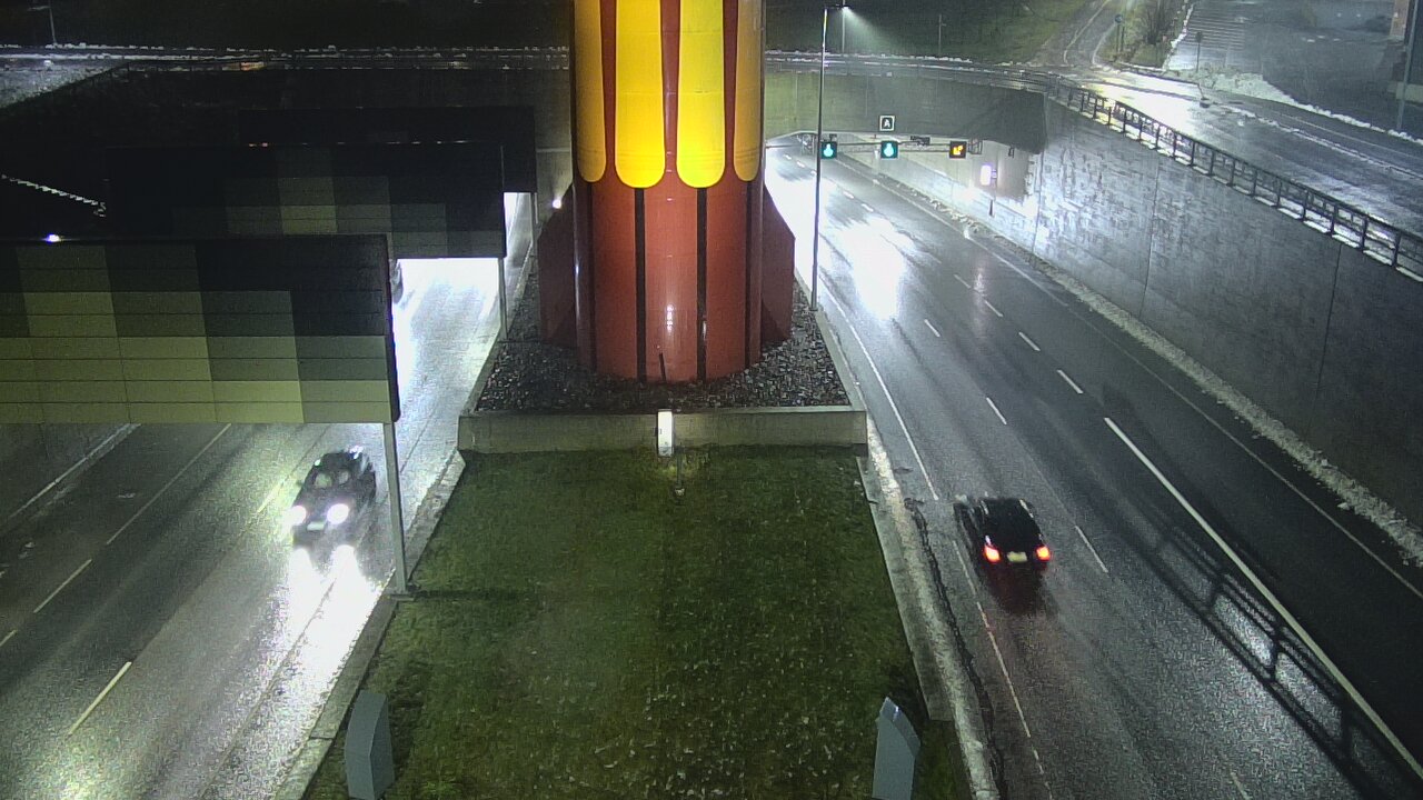 Weather Camera Image Väg 12 Tammerfors, Rantatunneli bom väst, Tampere, Pirkanmaa