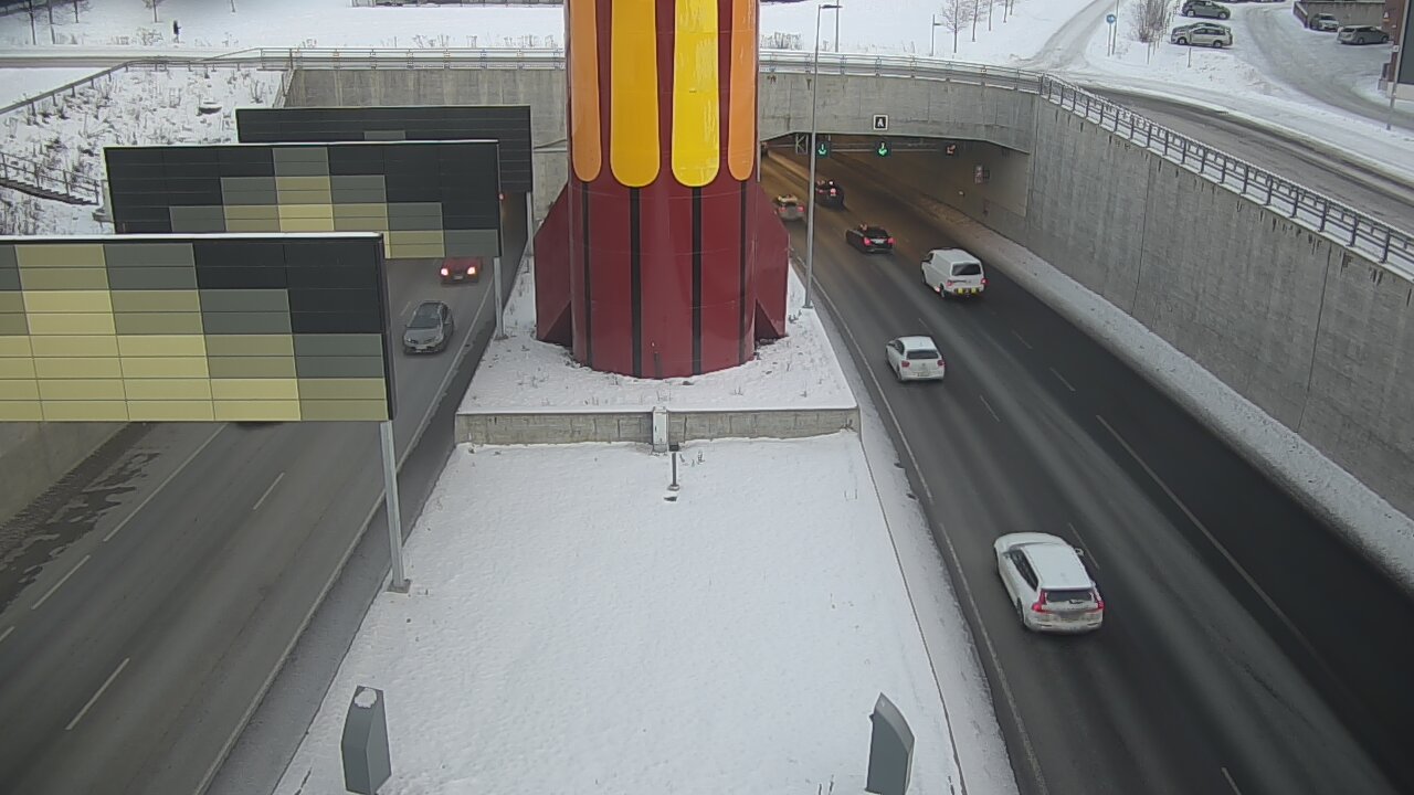 Weather Camera Image Road 12 Tampere, Rantatunneli boom west, Tampere, Pirkanmaa