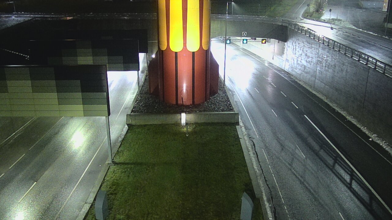Weather Camera Image Väg 12 Tammerfors, Rantatunneli bom väst, Tampere, Pirkanmaa