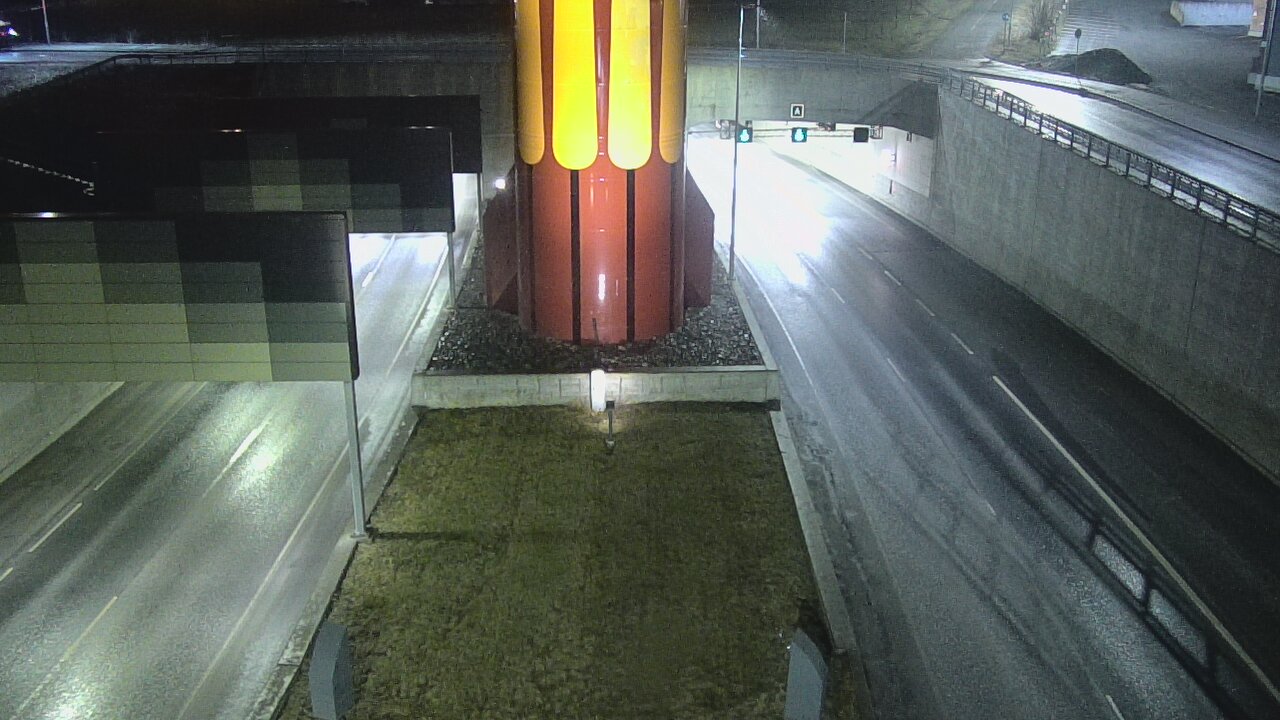 Weather Camera Image Road 12 Tampere, Rantatunneli boom west, Tampere, Pirkanmaa