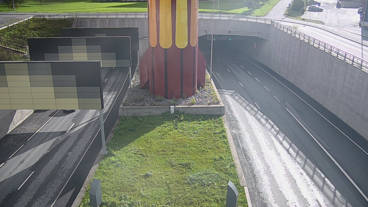 Weather Camera Image Väg 12 Tammerfors, Rantatunneli bom väst, Tampere, Pirkanmaa