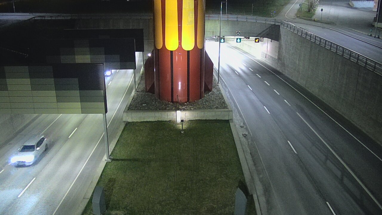Weather Camera Image Road 12 Tampere, Rantatunneli boom west, Tampere, Pirkanmaa