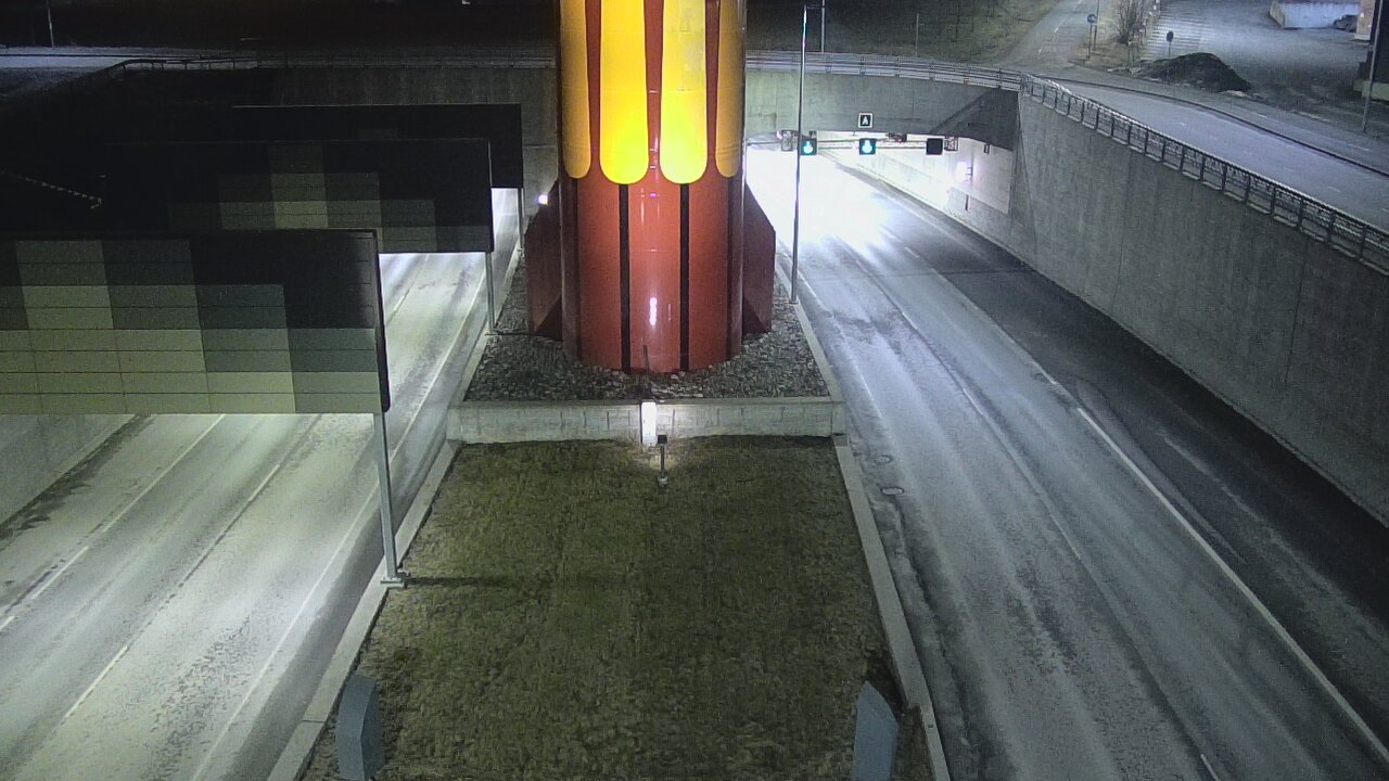 Weather Camera Image Road 12 Tampere, Rantatunneli boom west, Tampere, Pirkanmaa