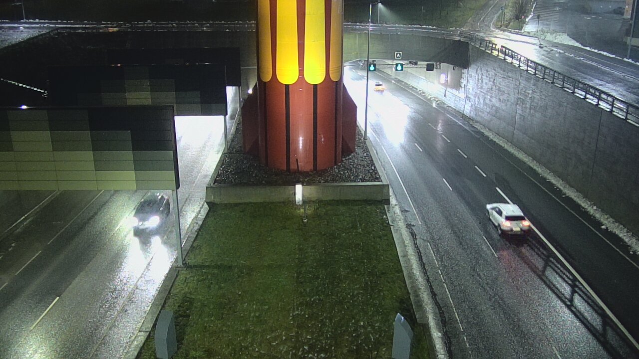 Weather Camera Image Väg 12 Tammerfors, Rantatunneli bom väst, Tampere, Pirkanmaa