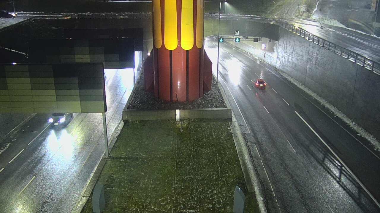 Weather Camera Image Väg 12 Tammerfors, Rantatunneli bom väst, Tampere, Pirkanmaa