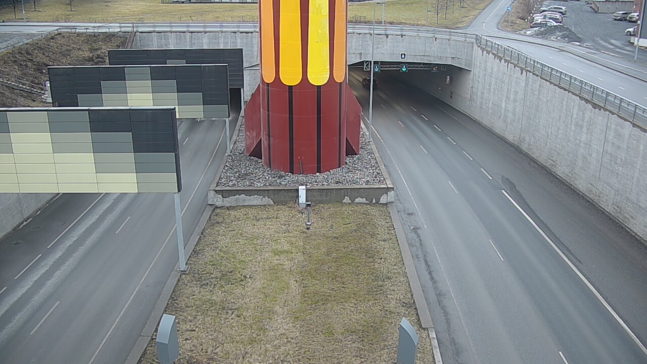 Weather Camera Image Road 12 Tampere, Rantatunneli boom west, Tampere, Pirkanmaa