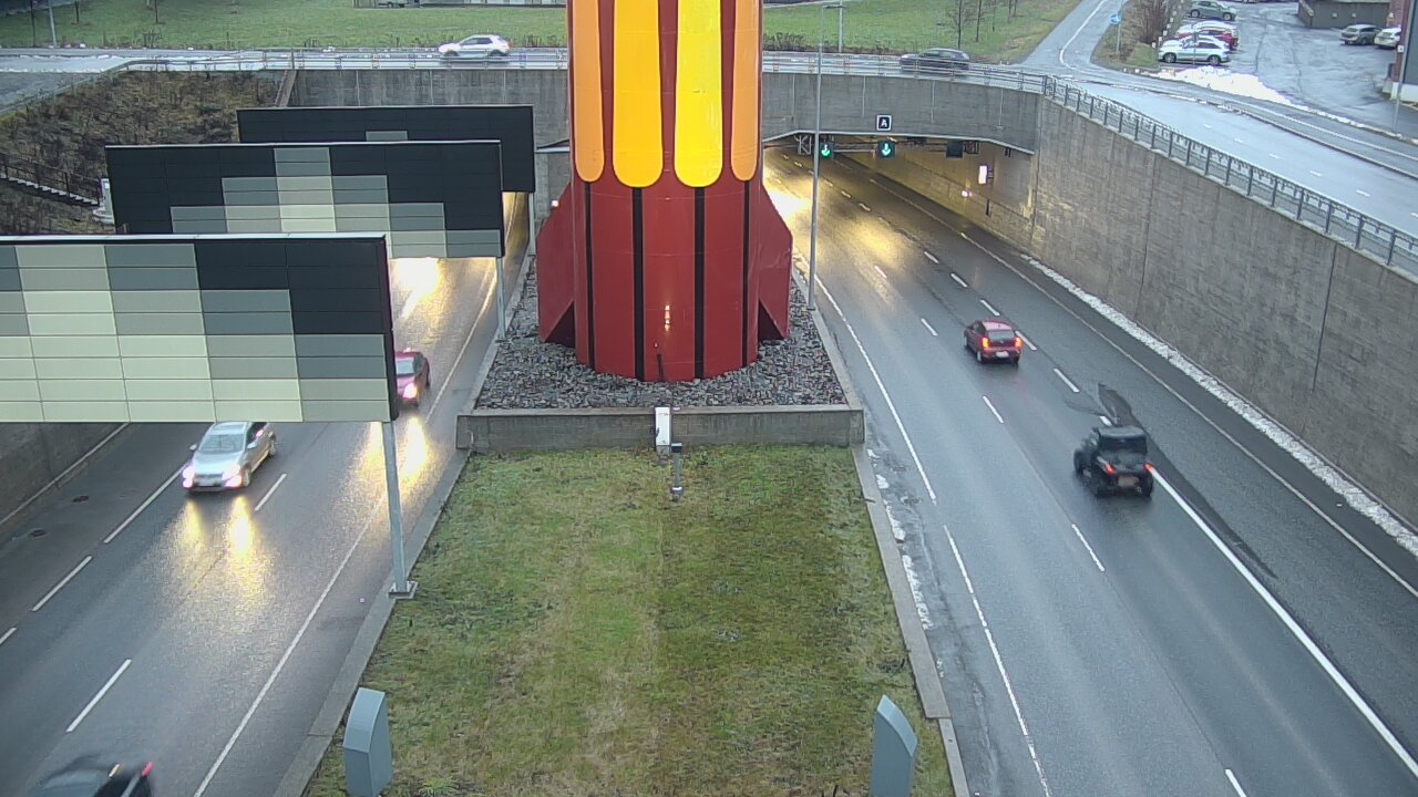 Weather Camera Image Väg 12 Tammerfors, Rantatunneli bom väst, Tampere, Pirkanmaa