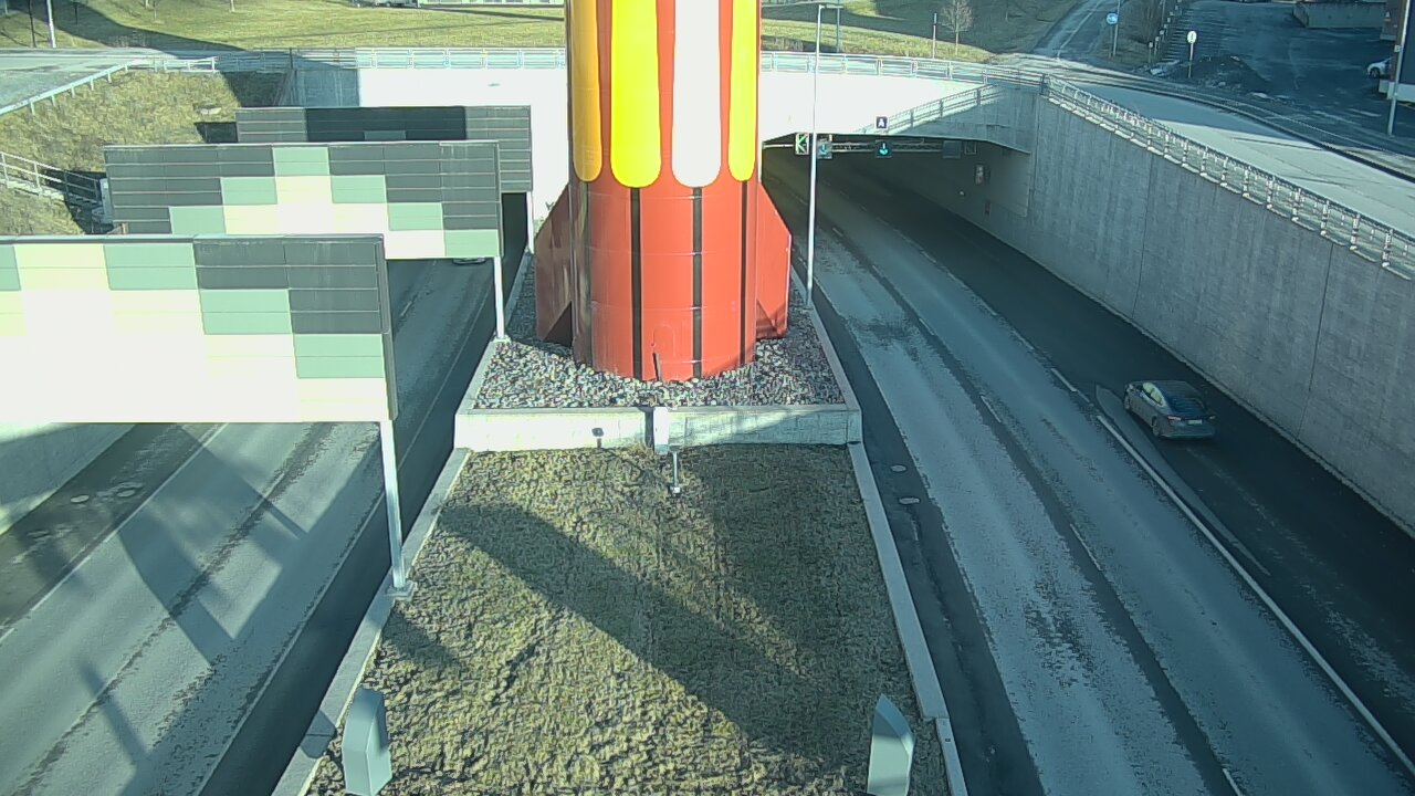 Weather Camera Image Road 12 Tampere, Rantatunneli boom west, Tampere, Pirkanmaa