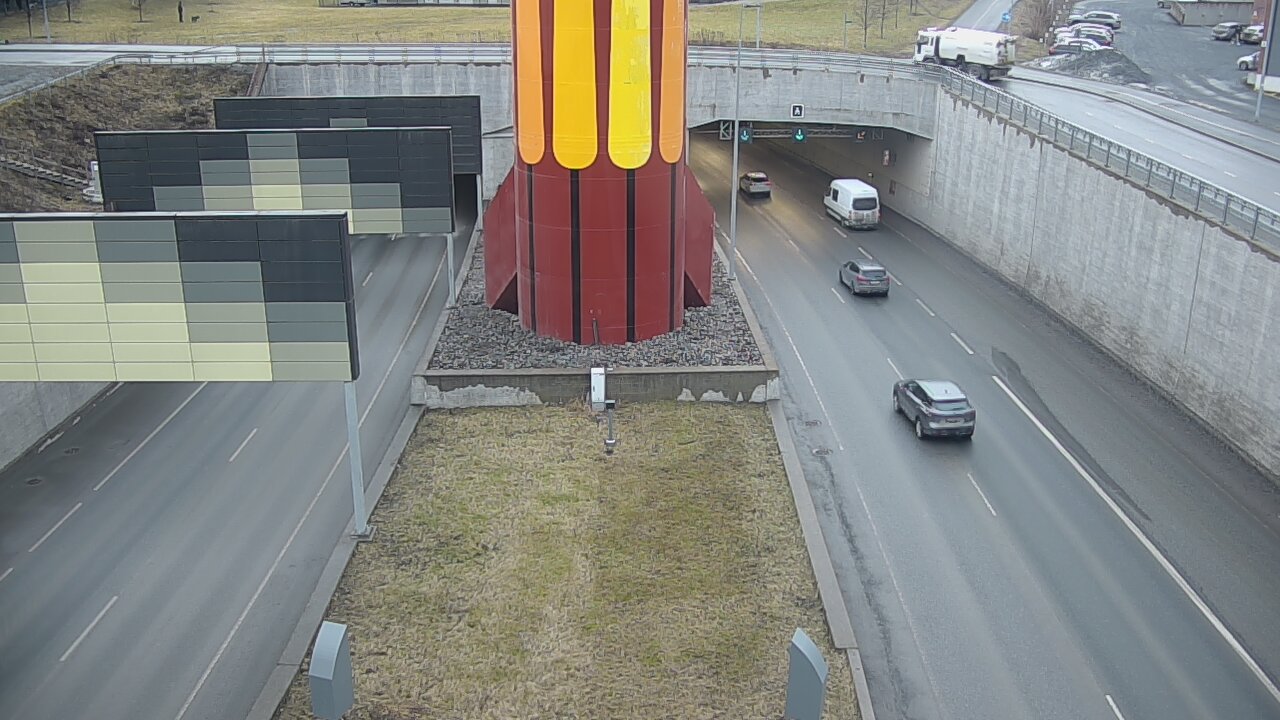 Weather Camera Image Road 12 Tampere, Rantatunneli boom west, Tampere, Pirkanmaa