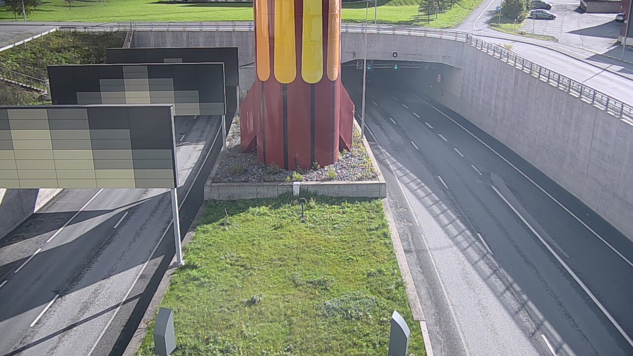 Weather Camera Image Väg 12 Tammerfors, Rantatunneli bom väst, Tampere, Pirkanmaa