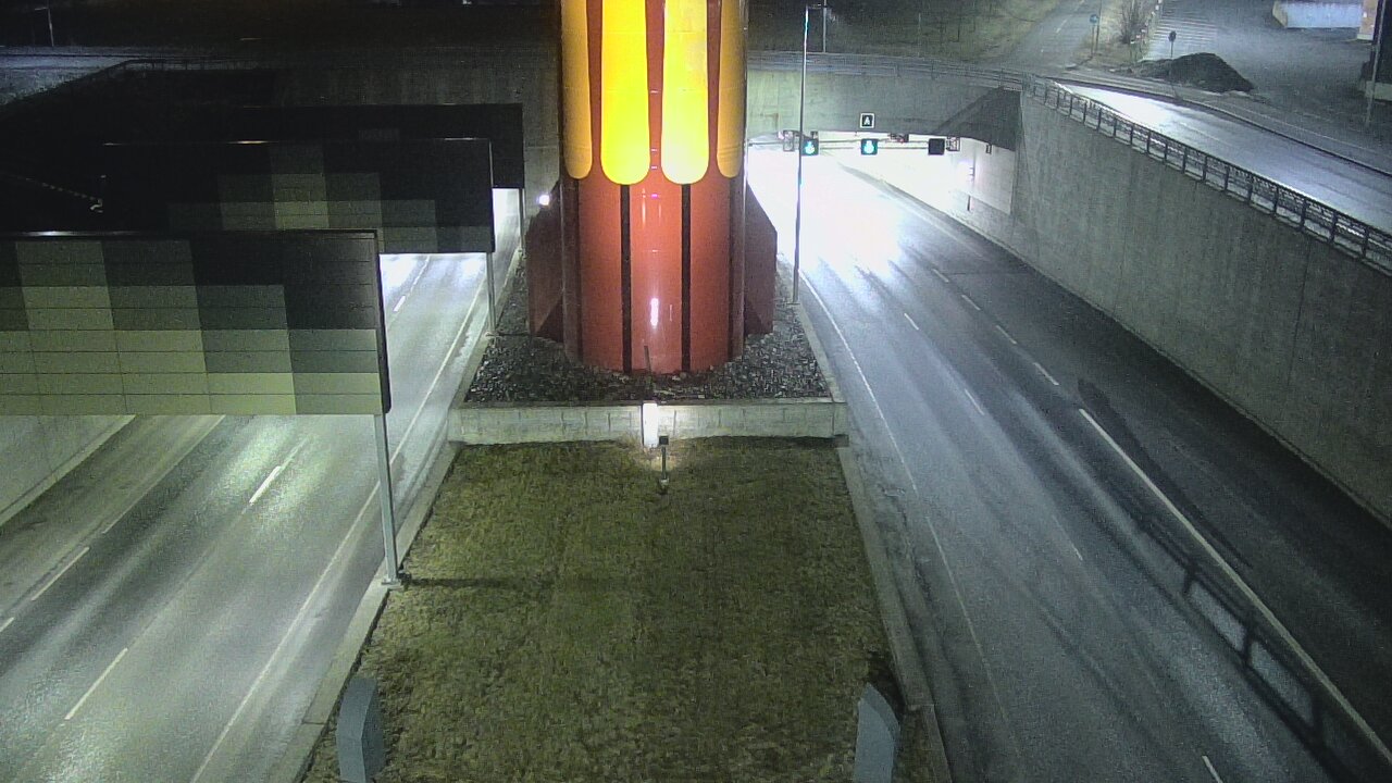 Weather Camera Image Road 12 Tampere, Rantatunneli boom west, Tampere, Pirkanmaa