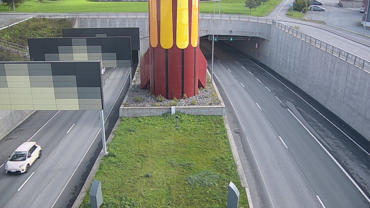 Weather Camera Image Väg 12 Tammerfors, Rantatunneli bom väst, Tampere, Pirkanmaa