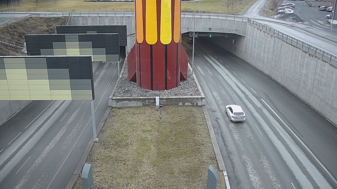 Weather Camera Image Road 12 Tampere, Rantatunneli boom west, Tampere, Pirkanmaa