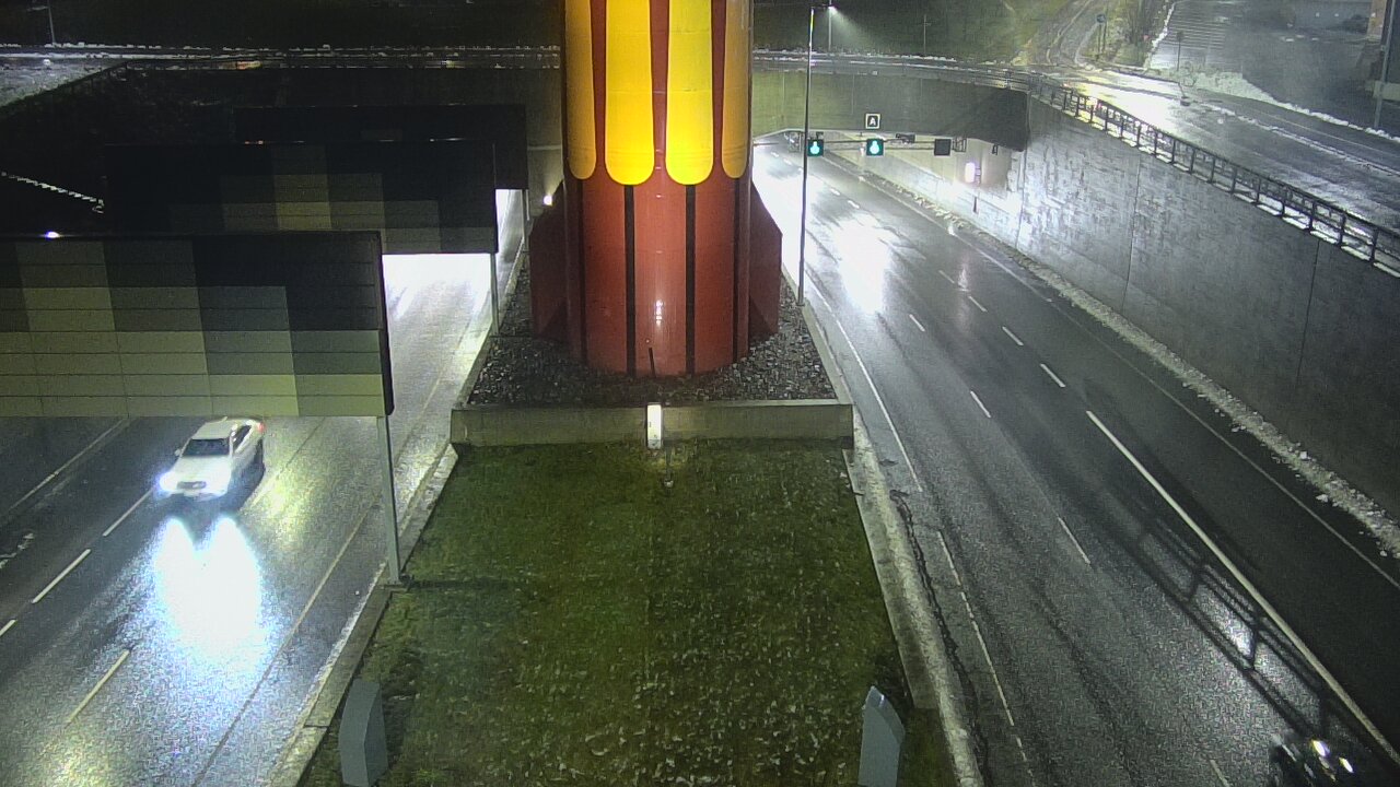 Weather Camera Image Väg 12 Tammerfors, Rantatunneli bom väst, Tampere, Pirkanmaa