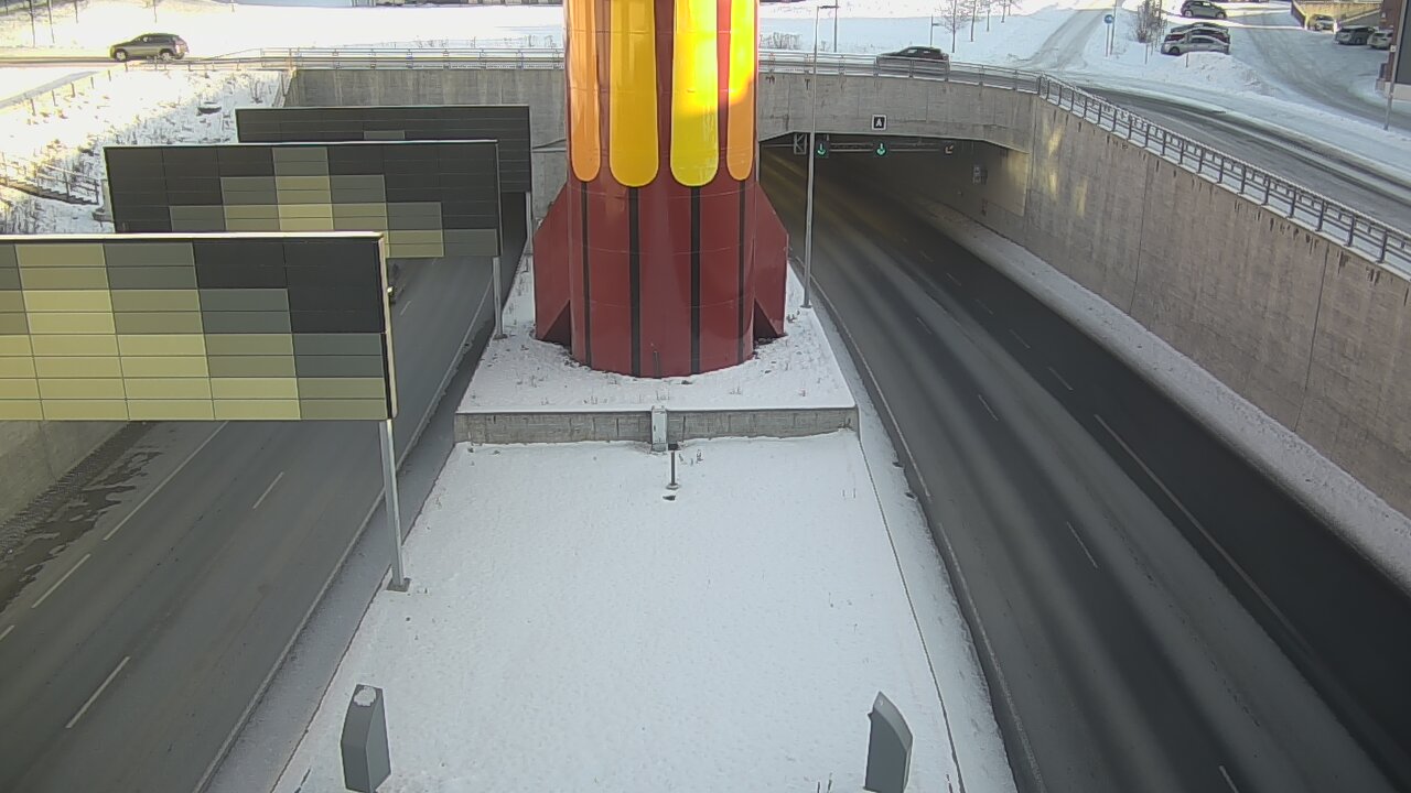 Weather Camera Image Road 12 Tampere, Rantatunneli boom west, Tampere, Pirkanmaa