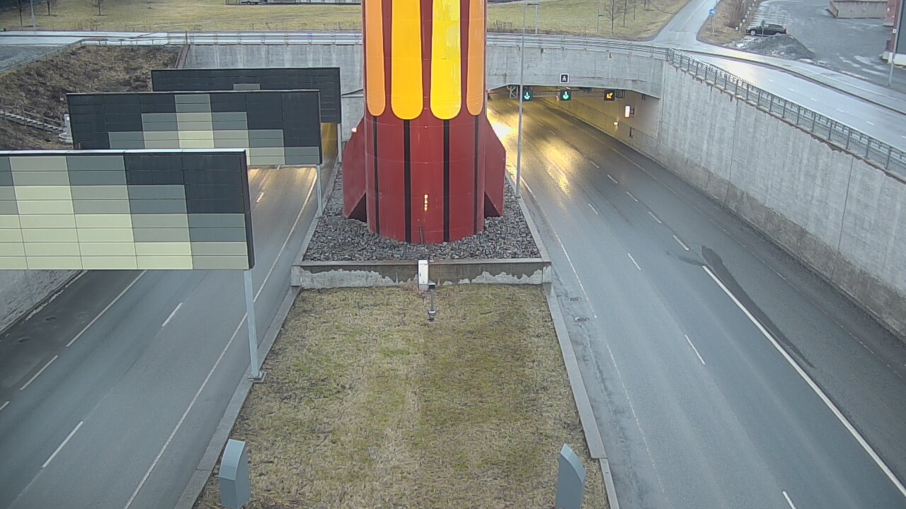 Weather Camera Image Road 12 Tampere, Rantatunneli boom west, Tampere, Pirkanmaa