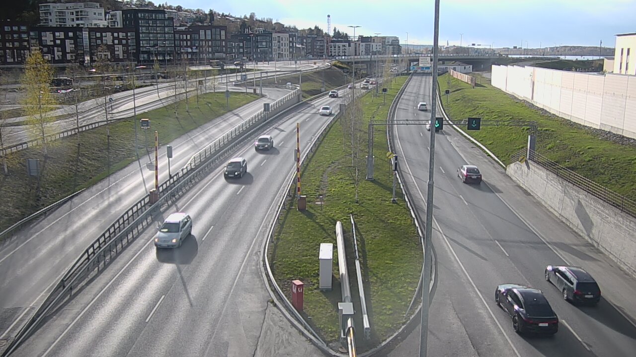 Weather Camera Image Väg 12 Tammerfors, Rantatunneli bom väst, Tampere, Pirkanmaa