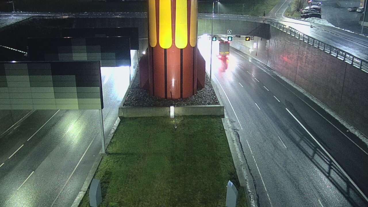 Weather Camera Image Väg 12 Tammerfors, Rantatunneli bom väst, Tampere, Pirkanmaa