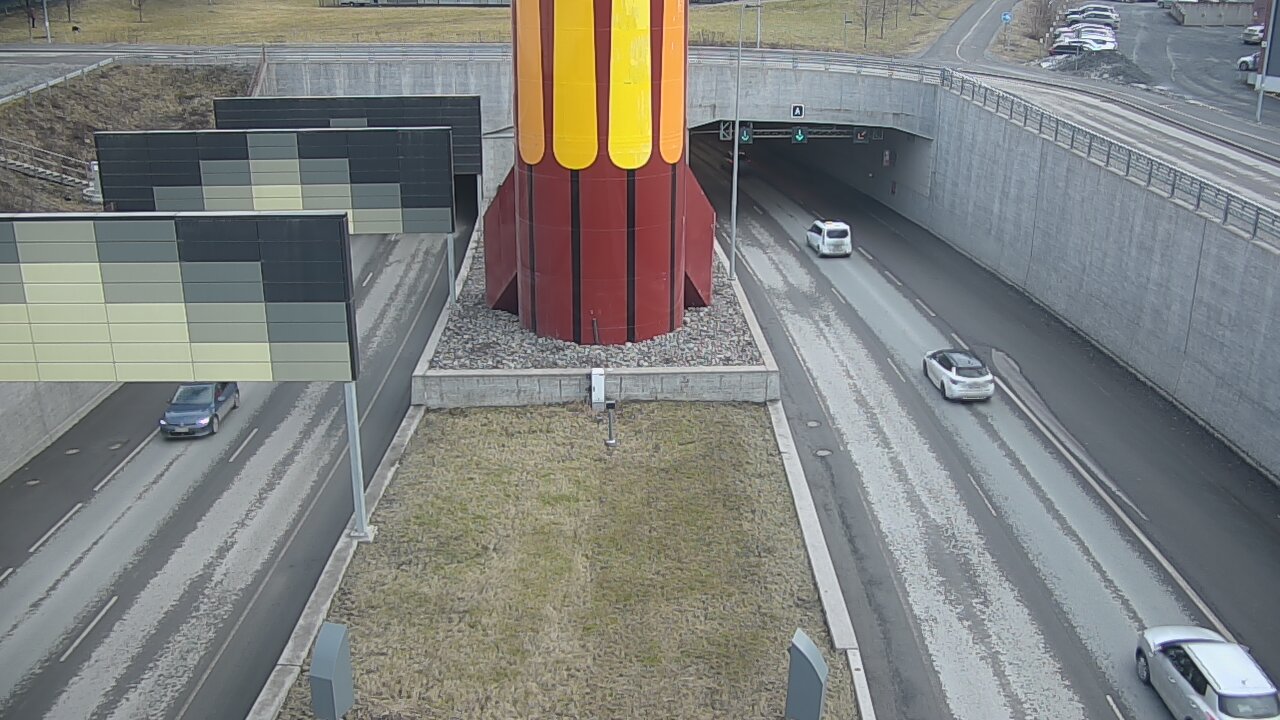 Weather Camera Image Road 12 Tampere, Rantatunneli boom west, Tampere, Pirkanmaa