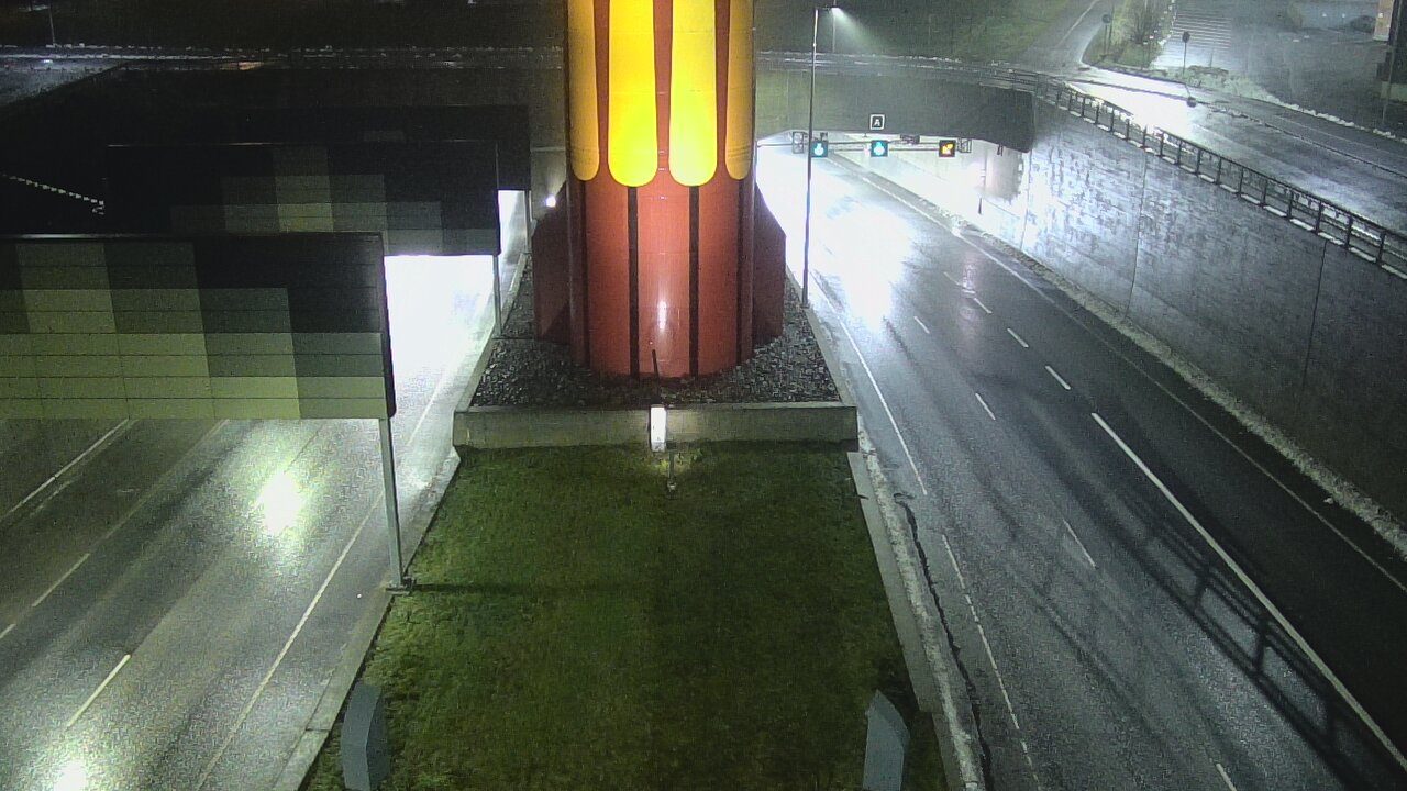 Weather Camera Image Väg 12 Tammerfors, Rantatunneli bom väst, Tampere, Pirkanmaa