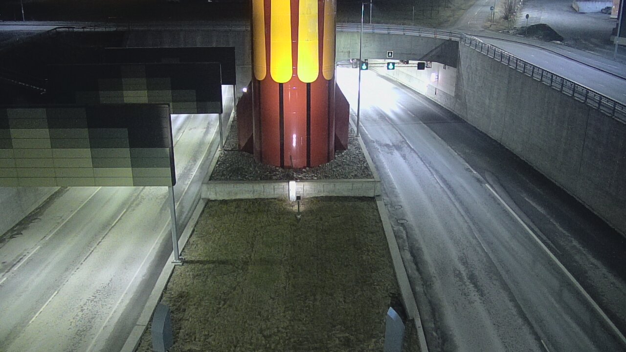 Weather Camera Image Road 12 Tampere, Rantatunneli boom west, Tampere, Pirkanmaa