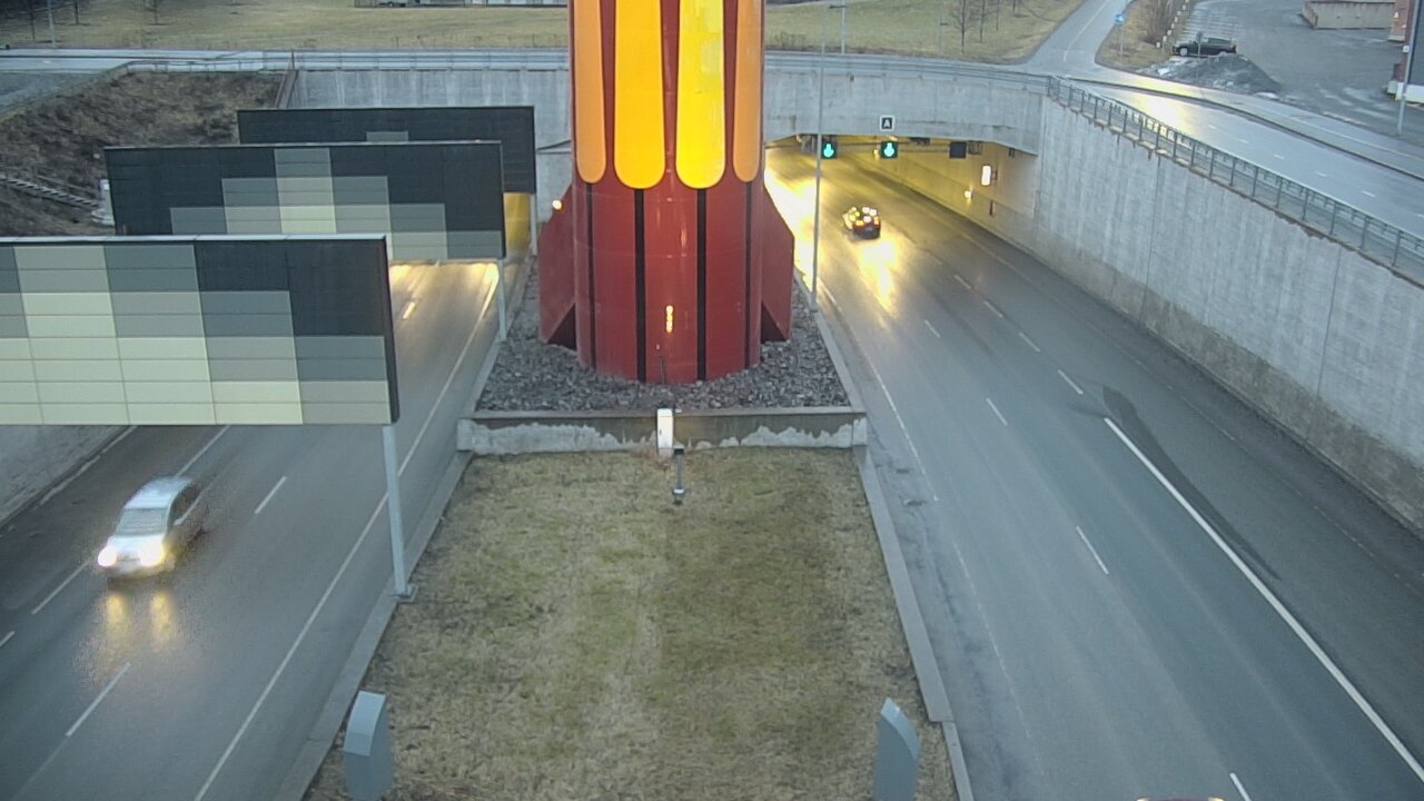 Weather Camera Image Road 12 Tampere, Rantatunneli boom west, Tampere, Pirkanmaa
