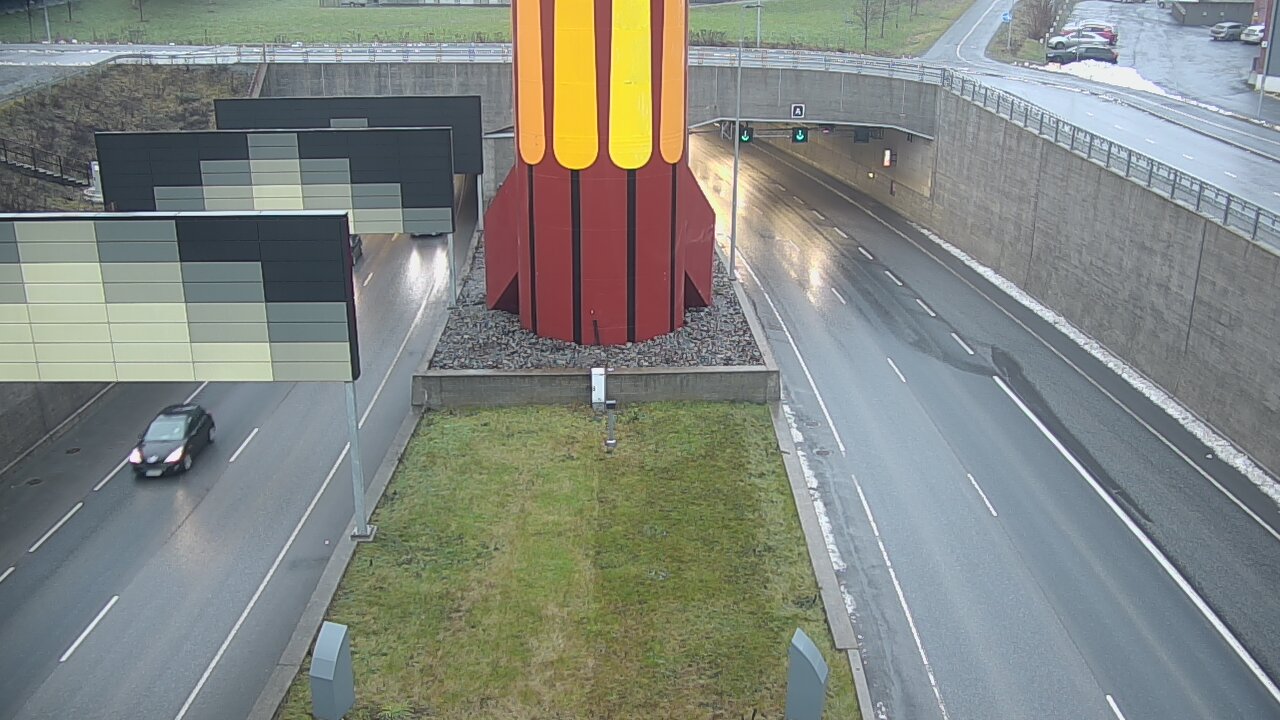 Weather Camera Image Väg 12 Tammerfors, Rantatunneli bom väst, Tampere, Pirkanmaa