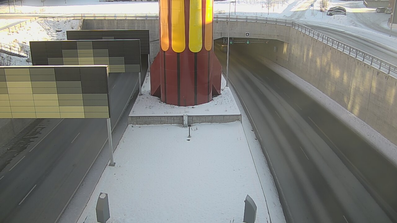 Weather Camera Image Road 12 Tampere, Rantatunneli boom west, Tampere, Pirkanmaa