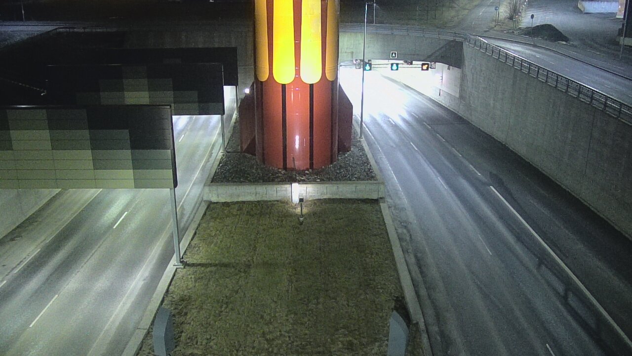 Weather Camera Image Road 12 Tampere, Rantatunneli boom west, Tampere, Pirkanmaa