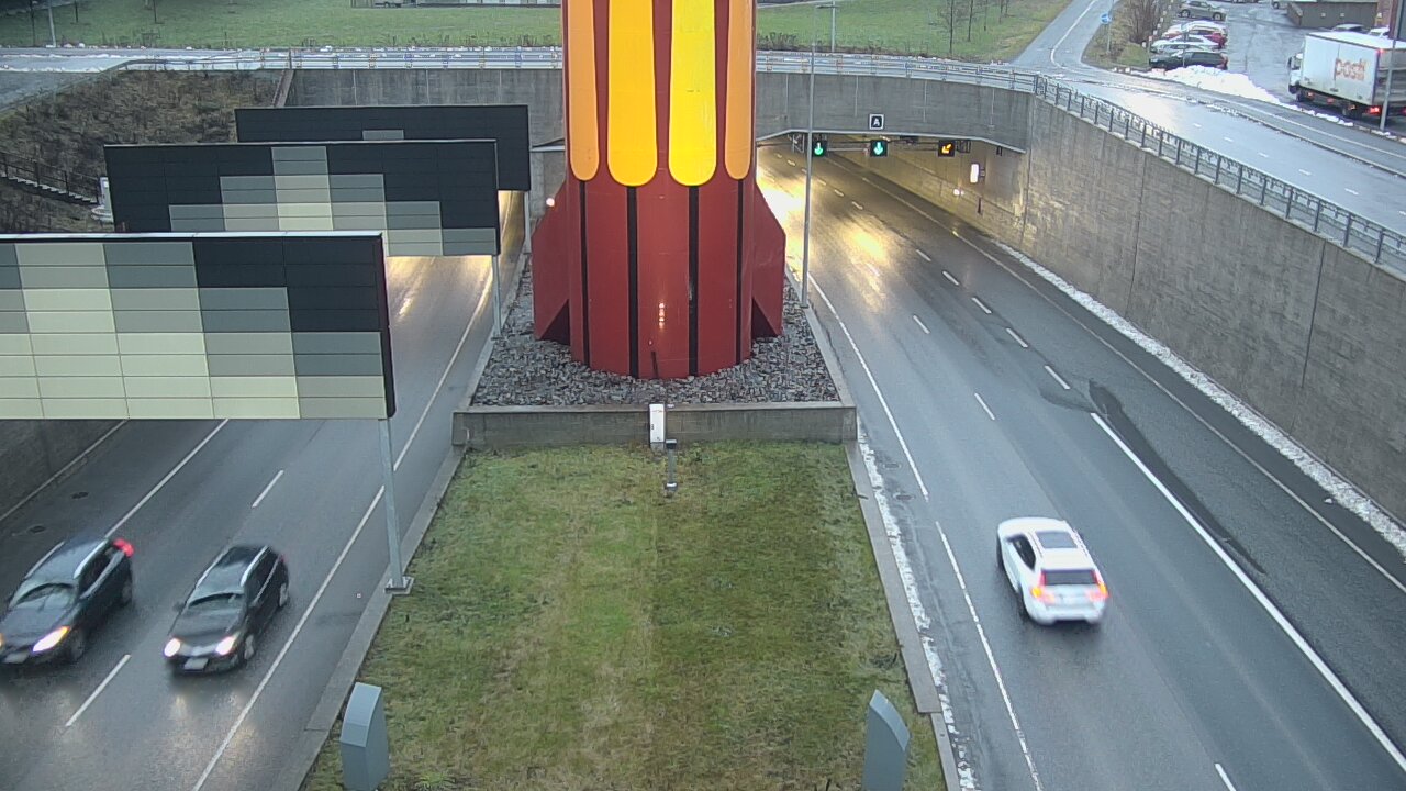 Weather Camera Image Väg 12 Tammerfors, Rantatunneli bom väst, Tampere, Pirkanmaa